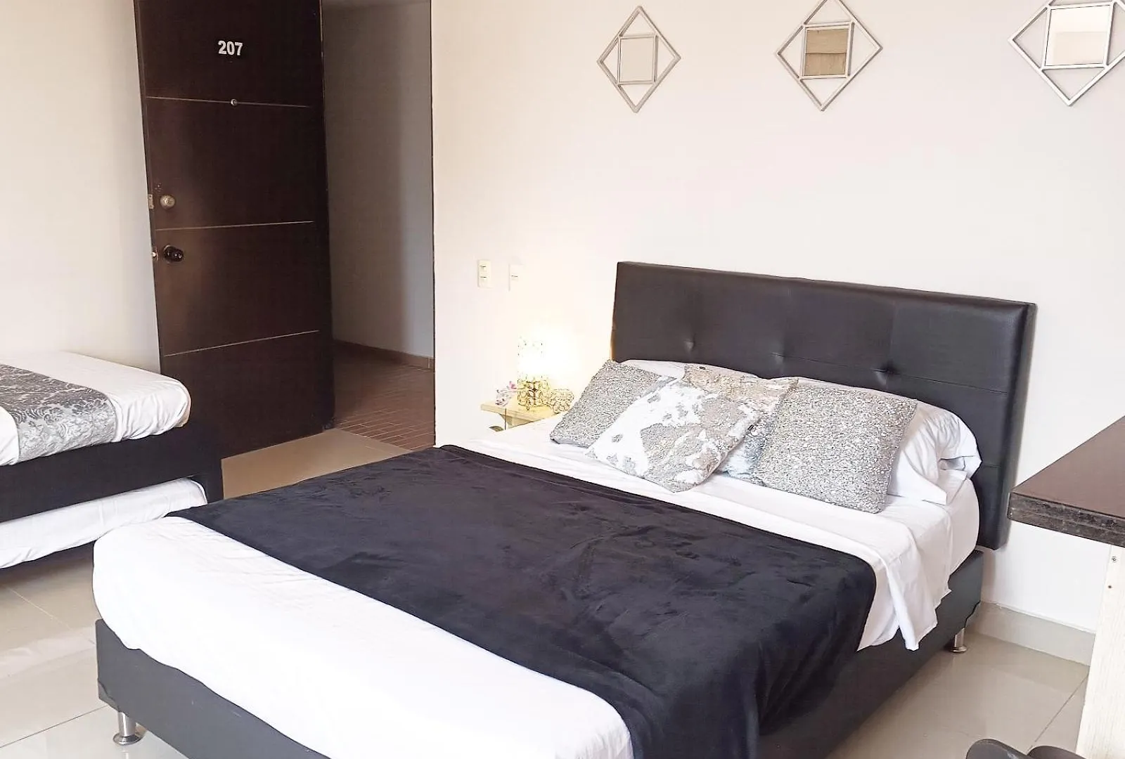 Apartasuite 1 A 6 Huespedes Medellin Apartment