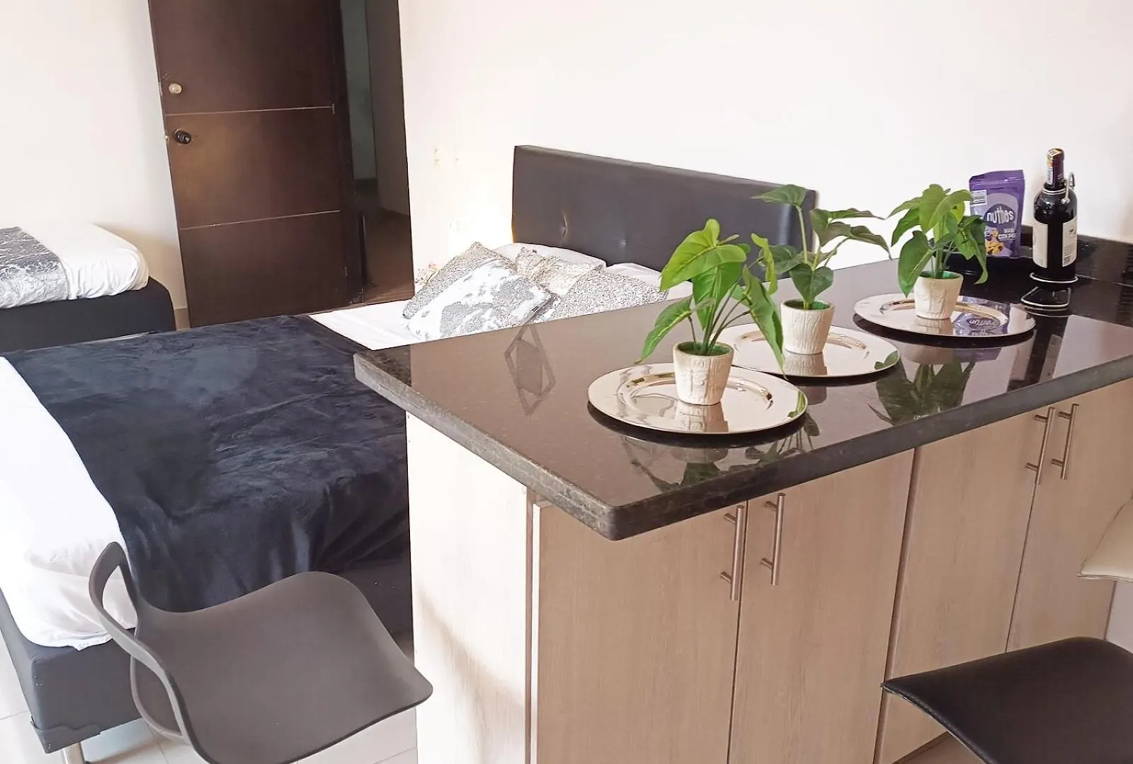 Apartasuite 1 A 6 Huespedes Medellín Kolumbia