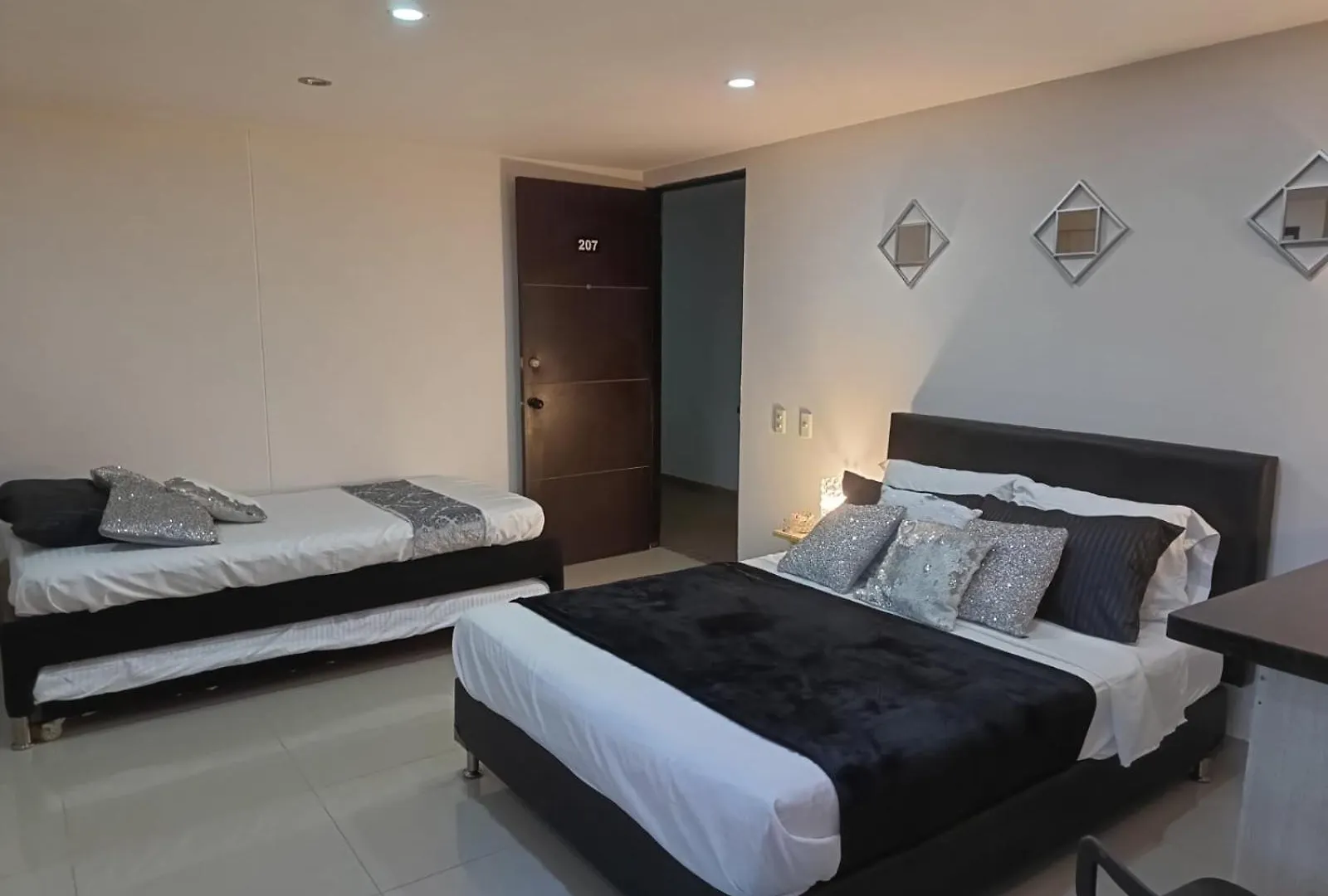 Apartment Apartasuite 1 A 6 Huespedes Medellin Colombia