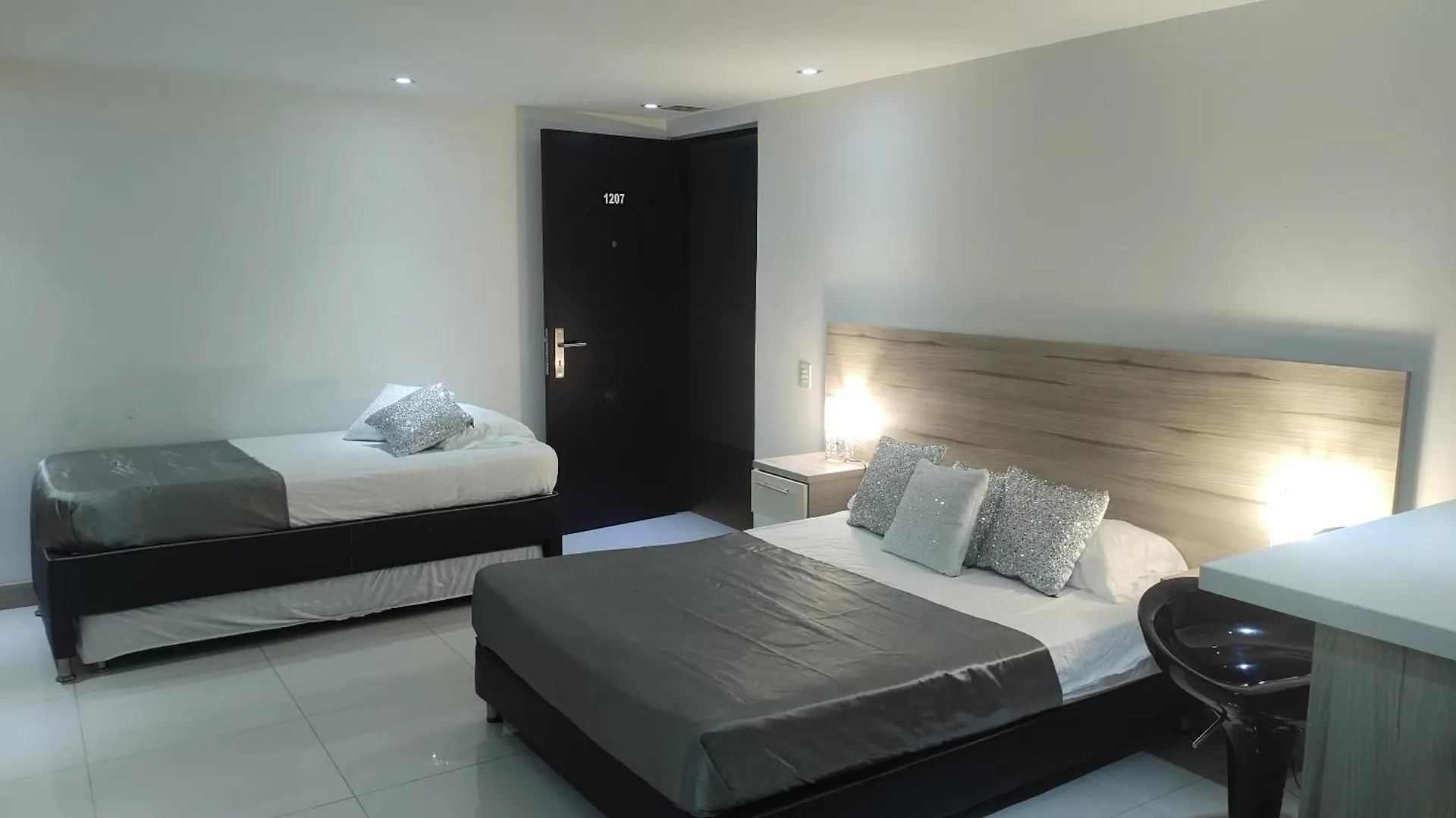 Apartment Apartasuite 1 A 6 Huespedes Medellin Colombia